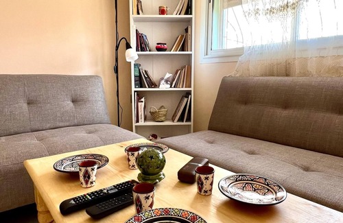 Cite Charaf Apartamento | Apparently sunny for families; 5 min from the beach.
