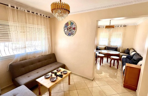 Cite Charaf Apartamento | Apparently sunny for families; 5 min from the beach.