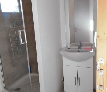 Saint-Ambroix Apartamento | Appart 2 chambre proche rivière et centre