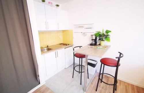 Montigny-les-Metz Apartamento | Appart 28m2 Metz Canal équipé meublé Wifi