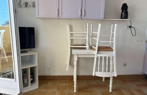 Cerbere Apartamento | Appart 2P/Cabine, 4 Couchages, Plage, Parking, Animaux admis - FR-1-225C-149