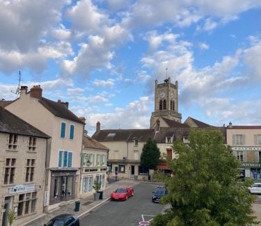 Neauphle-le-Chateau Casa | Appart 6 couchages en plein cœur de village