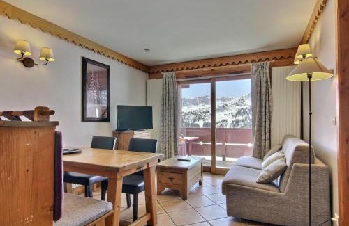 Aime Apartamento | Appart au pied des pistes avec piscine, salle de fitness et WiFi - FR-1-455-222