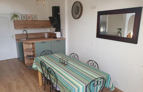 Montevrain Apartamento | Appart avec terrasse, AirCon & parking clos