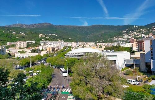 Bastia Apartamento | Appart centre ville, tout confort de 2 à 7 pers.