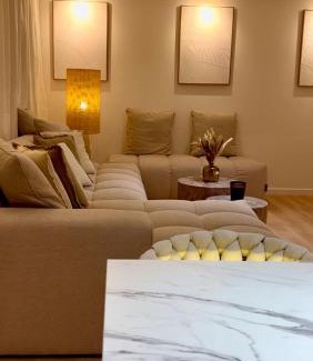 Salon-de-Provence Apartamento | Appart 'COSY avec Piscine Chauffée Privée