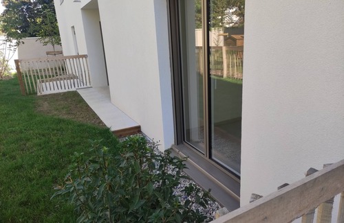 Bron Apartamento | Appart de 45 m² Avec Jardin Dans une Résidence Neuve