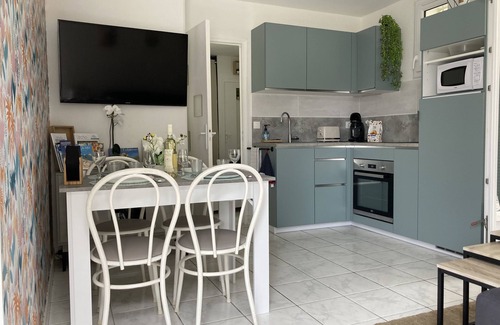 Saint-Georges-de-Didonne Apartamento | Appartement à Quelques pas de la Plage de Vallieres et du Centre de St Georges