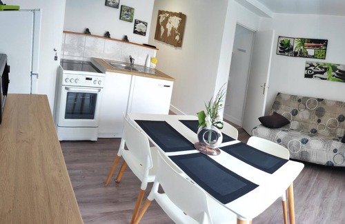 Les Aix-d'Angillon Apartamento | Appart'Hôtel Le Haut Berry