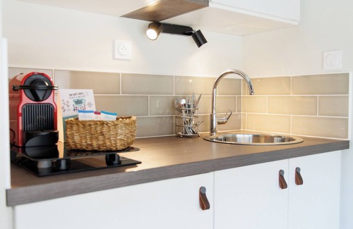 Saint-Junien Apartamento | Appart'hôtel Le Corot - Accès Autonome