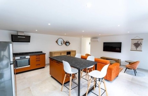 Saint-Raphael Apartamento | Appart Hotel | 2 bedrooms | Parking | swimming pool
