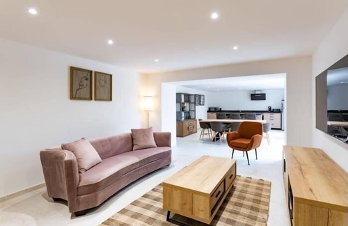 Saint-Raphael Apartamento | Appart Hotel | 3 bedrooms | Parking | swimming pool