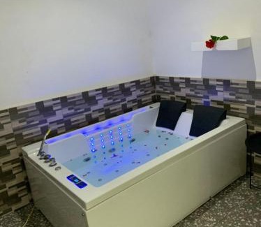 Porto-Novo Apartamento | Appart'hotel avec jacuzzi à Adjarra