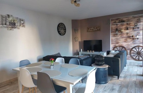 Vierzon Apartamento | Appart hyper centre- Parking