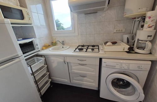 Saint-Andre Apartamento | Appart. in village bordering Argeles s/ mer and its beaches near Collioure.