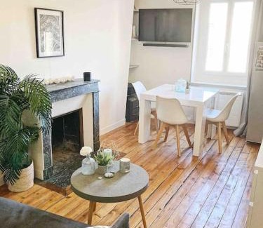 Poissy Apartamento | Appart/Loft hyper centre POISSY, RER : 2min à pied