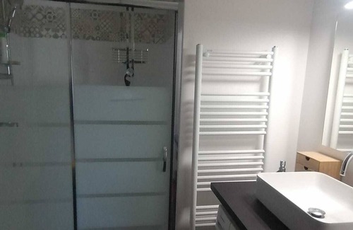 Neuilly-Plaisance Apartamento | Appart Moderne Proche Paris et Disneyland / Wifi