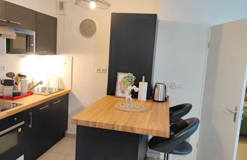 Carrieres-sous-Poissy Apartamento | Apartamento-Apartamento-Baño con bañera-Vista a la Piscina