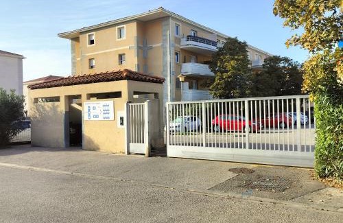 Miramas Apartamento | Appart T2 dans résidence calme Parking privé gratuit