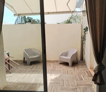 Boujan-sur-Libron Apartamento | Appart T3 LE PATIO - avec terrasse