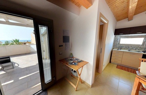Punta Secca Casa | Apartamento Odisseo B: un apartamento agradable ubicado a pocos pasos de la playa de arena.