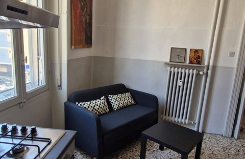 Alessandria Apartamento | Appartament 120m2, 3 Rooms Historic Center next to Genoa Square park easy