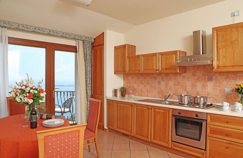 Gardone Riviera Apartamento | Appartamenti Borgo
