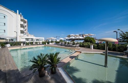 Cattolica Apartamento | Appartamenti Diffusi di Villa Fiorita con accesso alle PISCINE della struttura principale