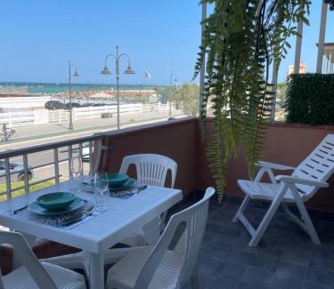 Villamarina Apartamento | Appartamento Albachiara Vistamare