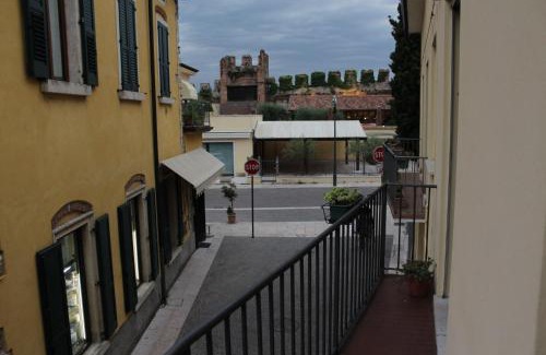 Lazise Old Town Apartamento | Appartamento Balconcino su Lazise