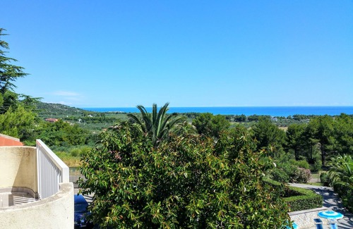 Montincello Casa | Appartamento con Piscina Vicino al Mare