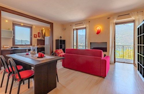 Blevio Apartamento | Appartamento con vista panoramica sul Lago di Como