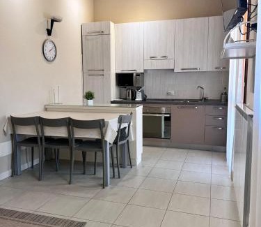 Lugana Apartamento | Appartamento Corina