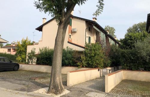 Marina Romea Apartamento | Appartamento curato con giardino
