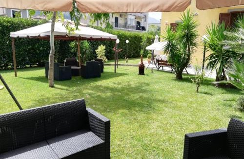 Sant'Antonio Abate Apartamento | Appartamento in B&B con piscina privata