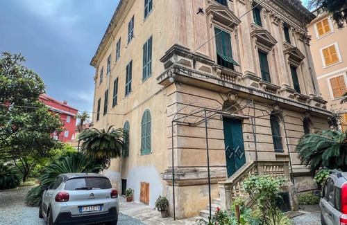 Varazze Apartamento | Appartamento in Villa del '900 (C)