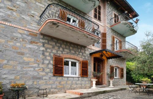 Sanremo Apartamento | Appartamento in Villa La Baronessa