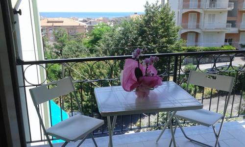 Ceriale Apartamento | Appartamento Lauretta