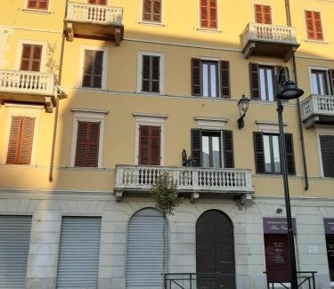 Arona Apartamento | Appartamento LE DUE ROCCHE
