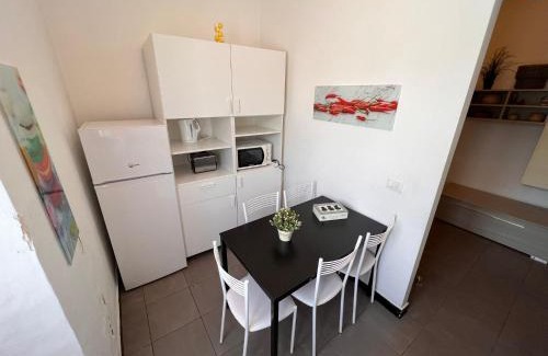 Genoa Apartamento | Appartamento Low-cost Fillak