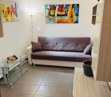 Genoa Apartamento | Appartamento Low-cost Fillak