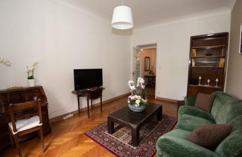 Quartiere XVII Trieste Apartamento | Appartamento Luminoso con vista su Villa Ada