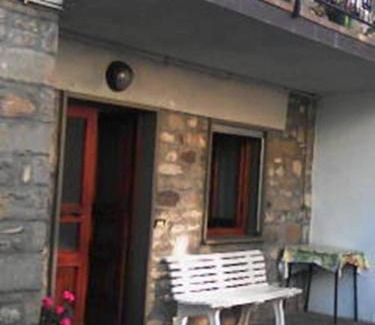 Corrubbio di Negarine Apartamento | Appartamento Montefumaiolo