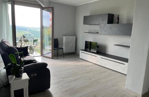 Agliano Terme Apartamento | Appartamento panoramico in collina
