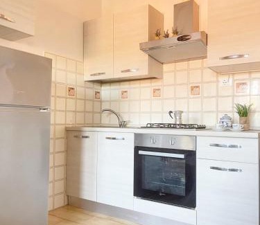 Mazzanta Apartamento | Appartamento Quelli Della Notte a La Mazzanta by Zoom In Earth