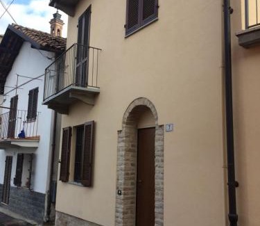 Neive Apartamento | Appartamento Riva
