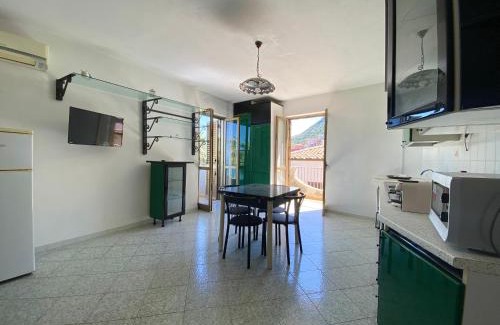 Marina di Caronia Apartamento | Appartamento sul mare