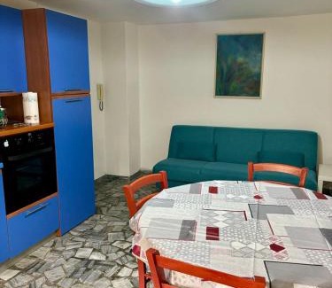 Marina di Carrara Apartamento | Appartamento Thea