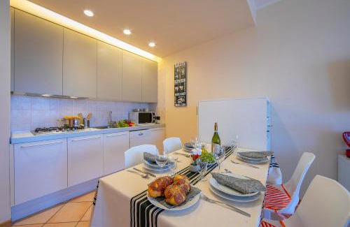 Rivoltella Apartamento | Appartamento Vista Lago - Happy Rentals