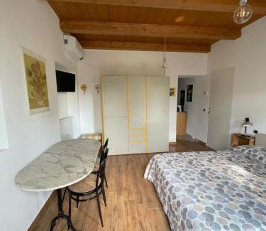 Azeglio Cama Y Desayuno | Appartamento Via Piane Azeglio